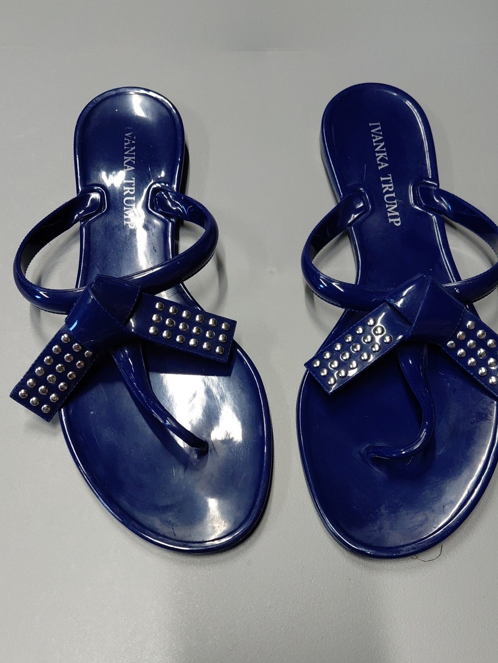 IVANKA TRUMP 8 Royal Blue Bow Studded Jelly Sandals